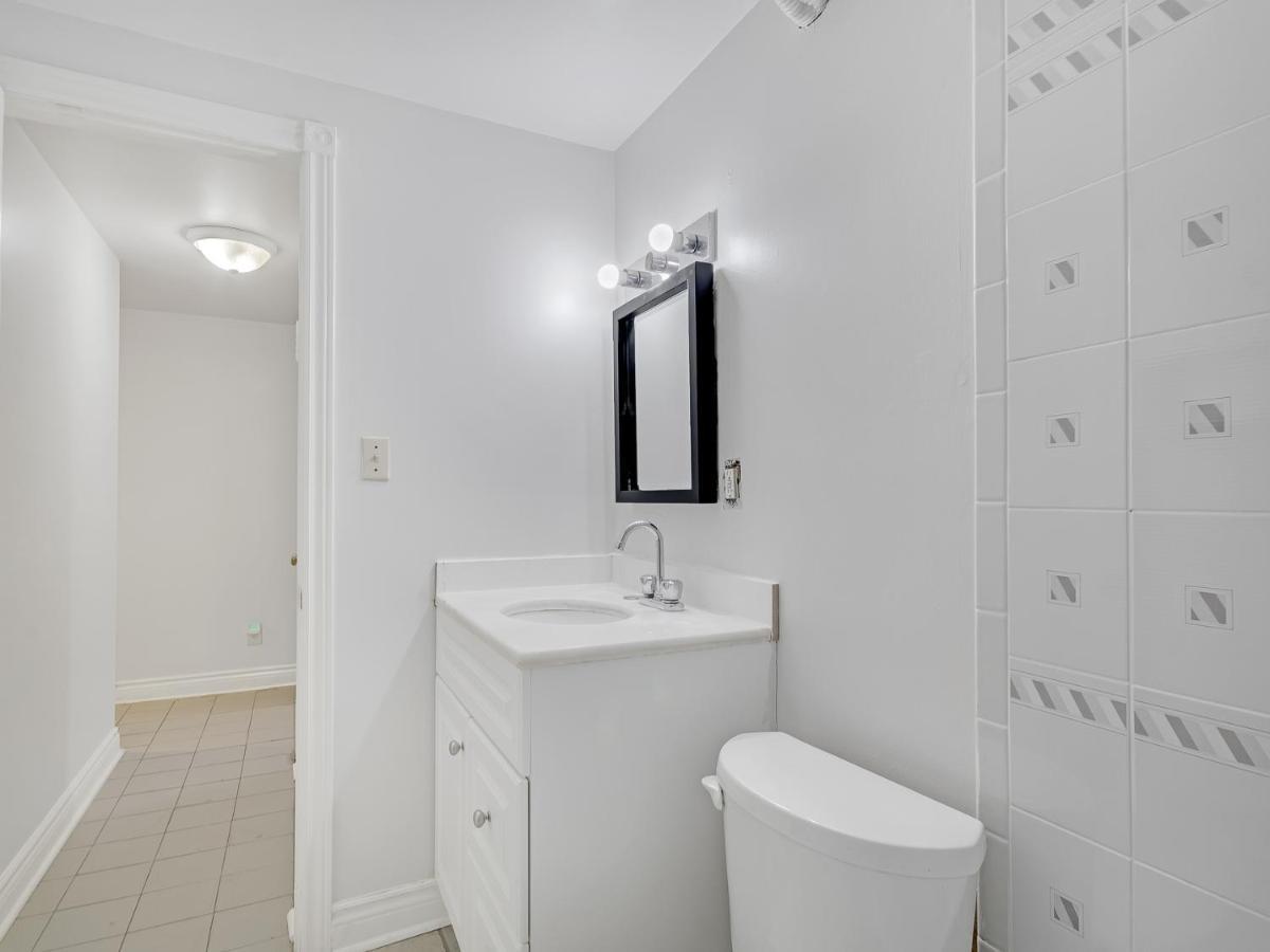 דירות Very Cozy & Comfortable In Downtown Toronto Great Value! מראה חיצוני תמונה